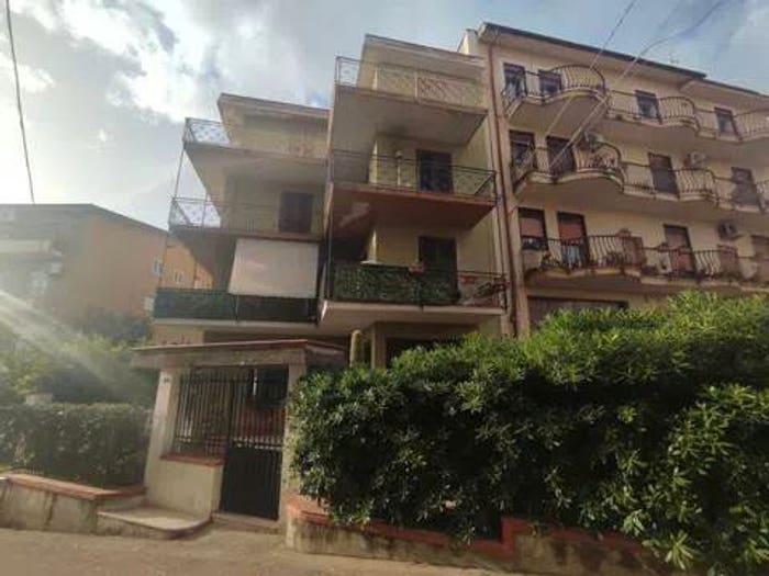 Appartamento con 5 locali in vendita in Via Madonna Del Carmine No Number, Montelepre