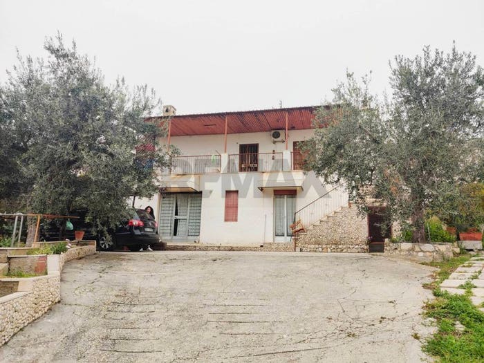 Casa con 6 locali in vendita in Macchia Monte Sant'Angelo Via del Comitato, Madonna Della Libera, Monte Sant'Angelo