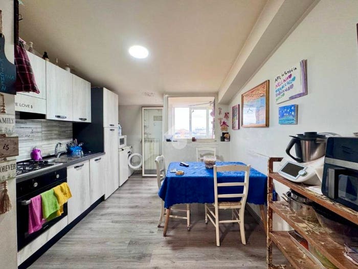 Appartamento quadrilocale in vendita in Via Fratelli Bandiera, Roges, Rende