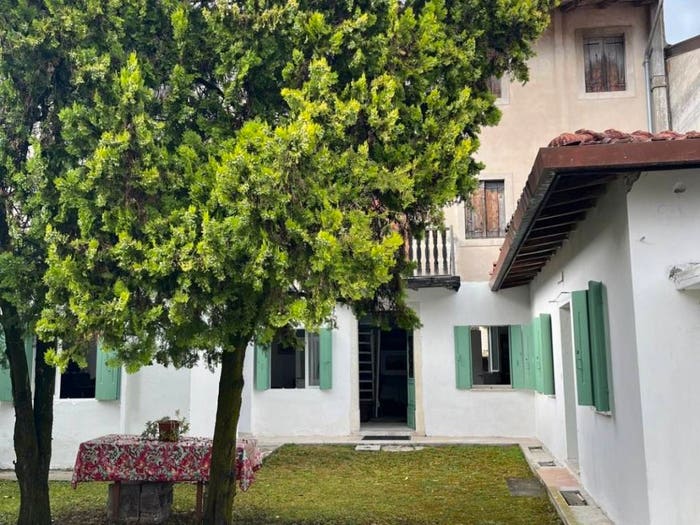 Casa con 6 locali in vendita in Via Roma, Centro, Budoia