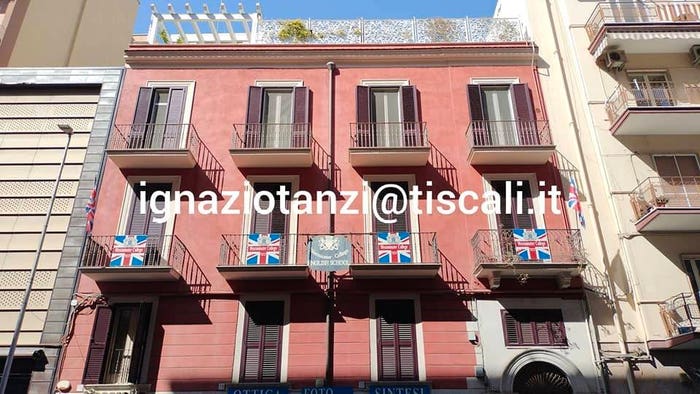 Appartamento trilocale in vendita in Via Ferdinando d'Aragona, Centro, Barletta