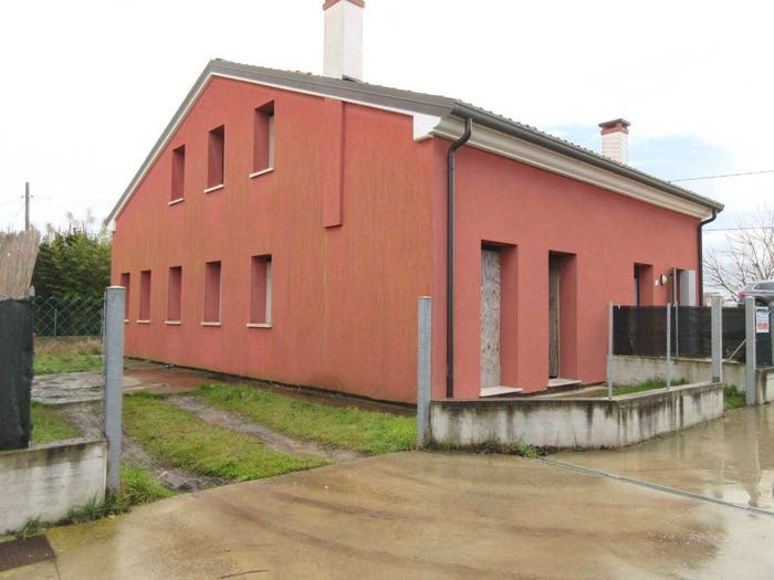 Casa con 5 locali in vendita in Loreo