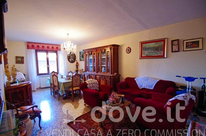 Appartamento con 5 locali in vendita in via Giacomo Matteotti, Centro, Montepulciano