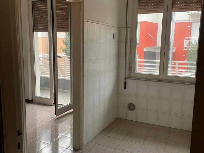 Appartamento con 5 locali in vendita in Via Luisa Sanfelice, Pantano, Pesaro