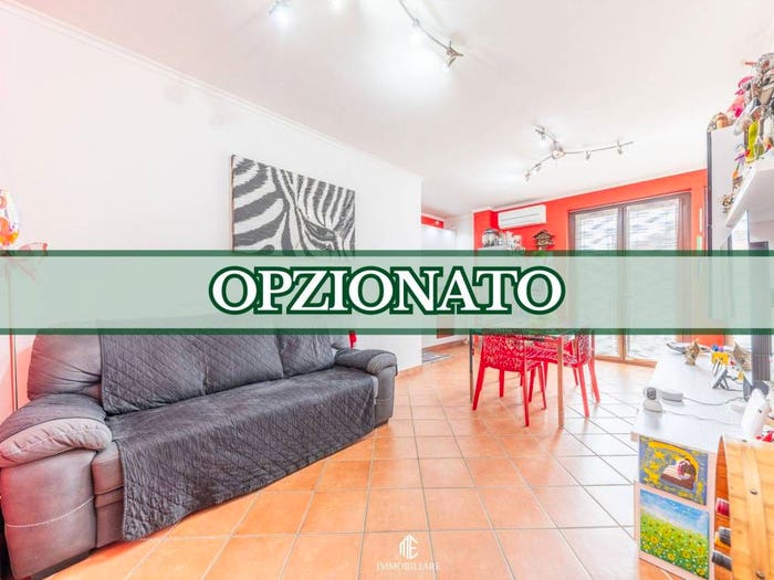 Appartamento quadrilocale in vendita in Via Castello d'Ariano, Centro, Lariano