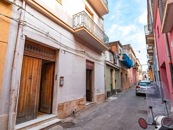 Casa quadrilocale in vendita in Via San Sebastiano, Centro, Riposto