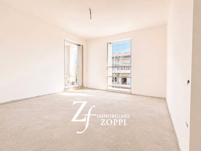Appartamento trilocale in vendita in VIA LARGA, Centro, Calenzano