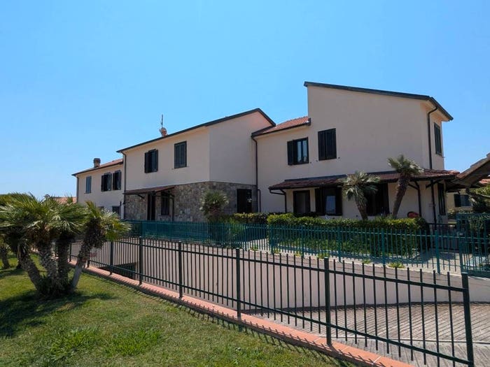 Appartamento bilocale in vendita in Via Maggio, Piani Ciapin, Cipressa
