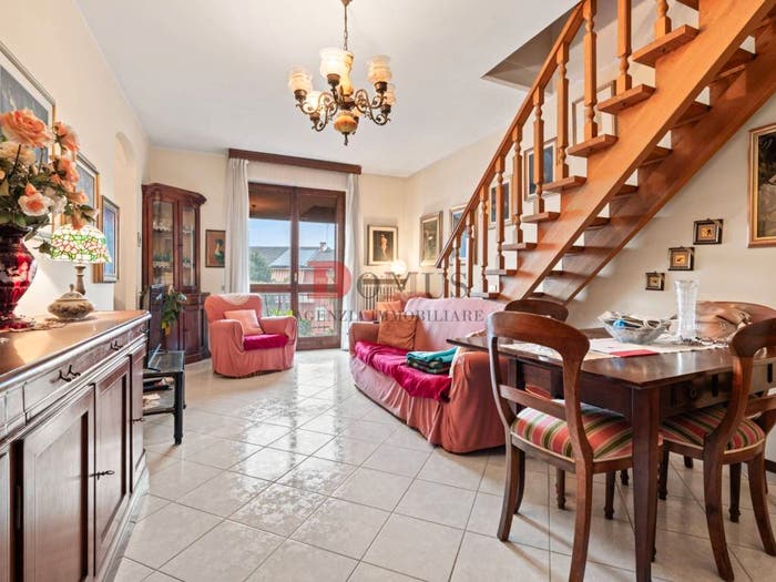 Appartamento quadrilocale in vendita in Via Simon Bolivar, Cerese, Borgo Virgilio