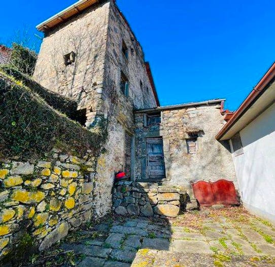 Casa con 5 locali in vendita in Cravilla, Mulazzo
