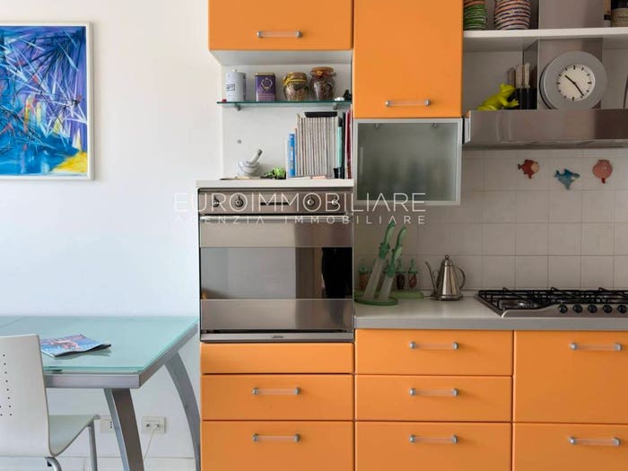 Appartamento trilocale in vendita in Via Enotria, Lido Est, Jesolo