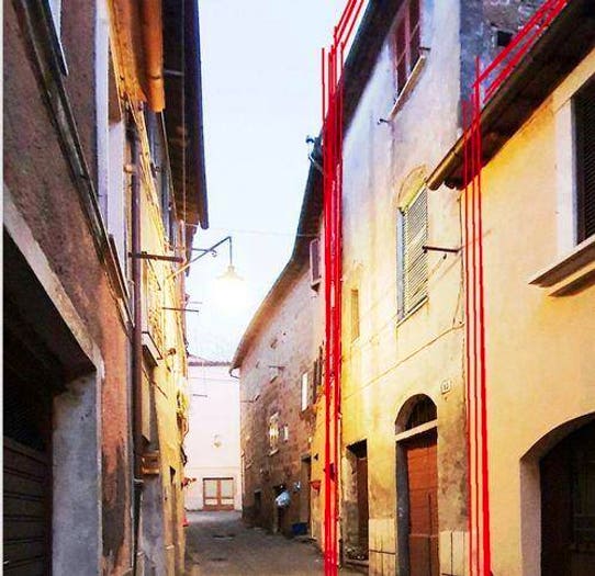 Casa con 6 locali in vendita in Via San Leonardo, Centro, Acquapendente
