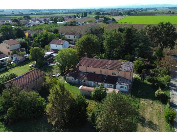 Casa con 6 locali in vendita in Via Becchi Tognini Est, San Zaccaria, Ravenna