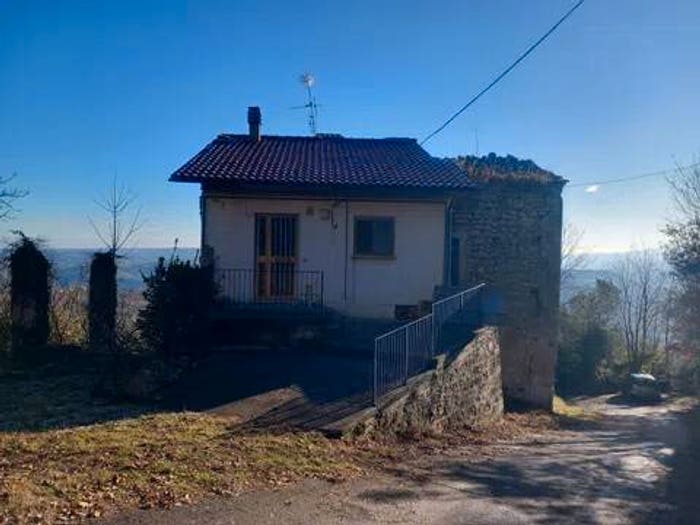 Casa con 5 locali in vendita in Via Roma No Number, Pennapiedimonte