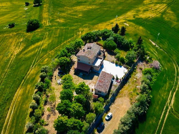Casa con 6 locali in vendita in Montecassiano