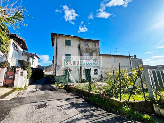 Casa con 6 locali in vendita in Via Romana, Stiava, Massarosa