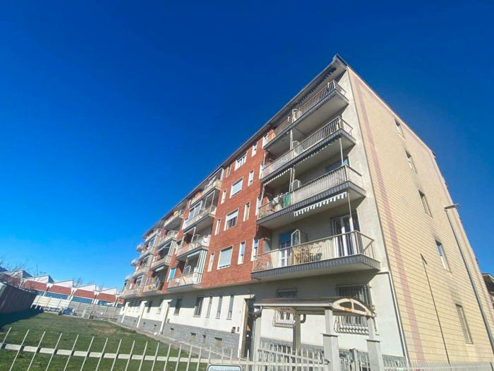 Appartamento trilocale in vendita in Via Nino Bixio, Borgaretto, Beinasco