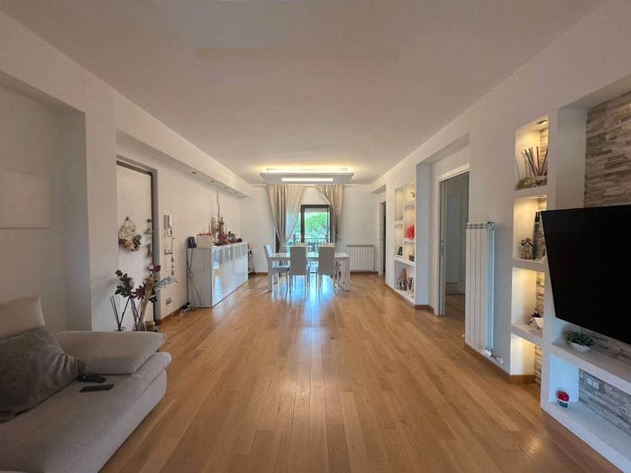 Appartamento con 5 locali in vendita in Via Fausto Puliti, Rieti