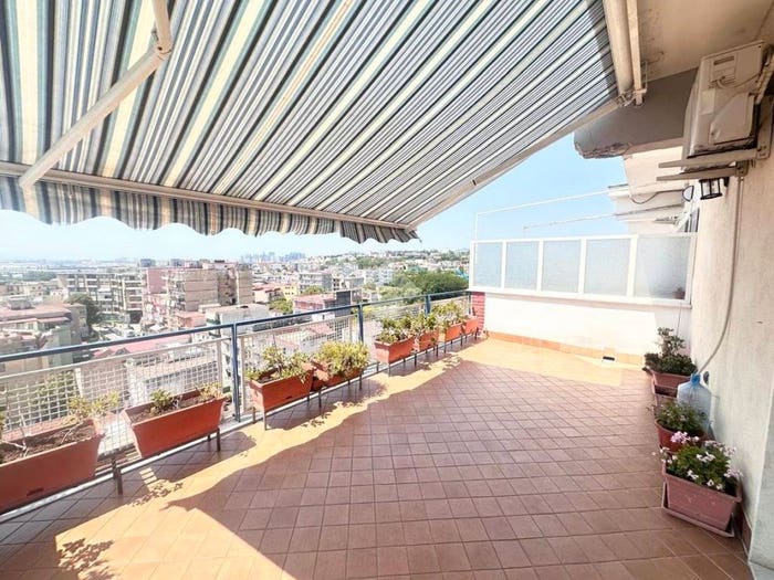 Appartamento con 5 locali in vendita in Via Antonio De Curtis, Arpino, Casoria