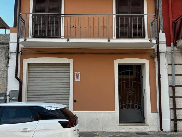 Casa quadrilocale in vendita in Floridia