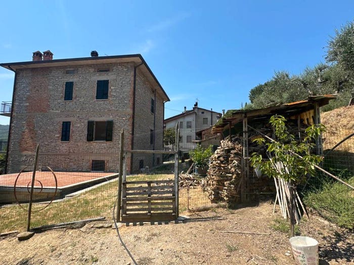 Casa con 6 locali in vendita in Via Tavernelle, Panicale