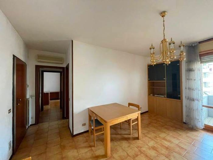 Appartamento bilocale in vendita in Via Elia Rainusso, San Faustino, Modena