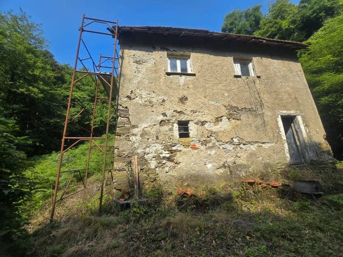 Casa con 6 locali in vendita in Via alla Canellona, Fiorino, Genova