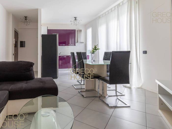 Appartamento trilocale in vendita in Via Francesco Petrarca, Castellanza