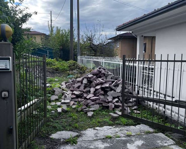 Appartamento trilocale in vendita in Via Della Chiesa, Centro, Luino