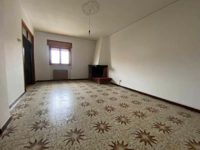 Appartamento con 5 locali in vendita in Centro, Pulsano
