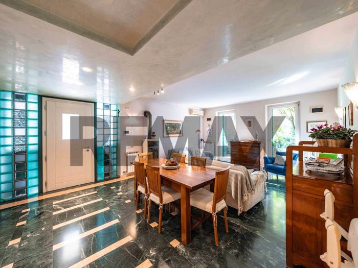 Casa con 6 locali in vendita in VIA CASALINE, Centro, Castelnuovo del Garda