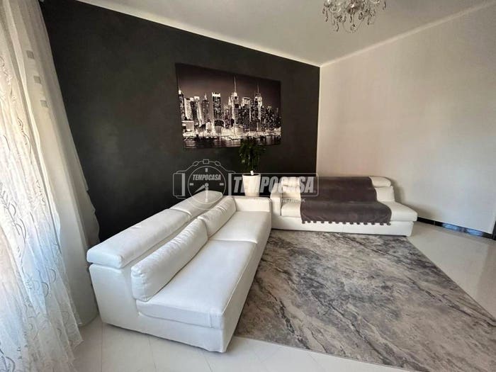 Appartamento quadrilocale in vendita in Via Giovanni Pascoli, Corso alla Vittoria Parco della Resistenza, Asti