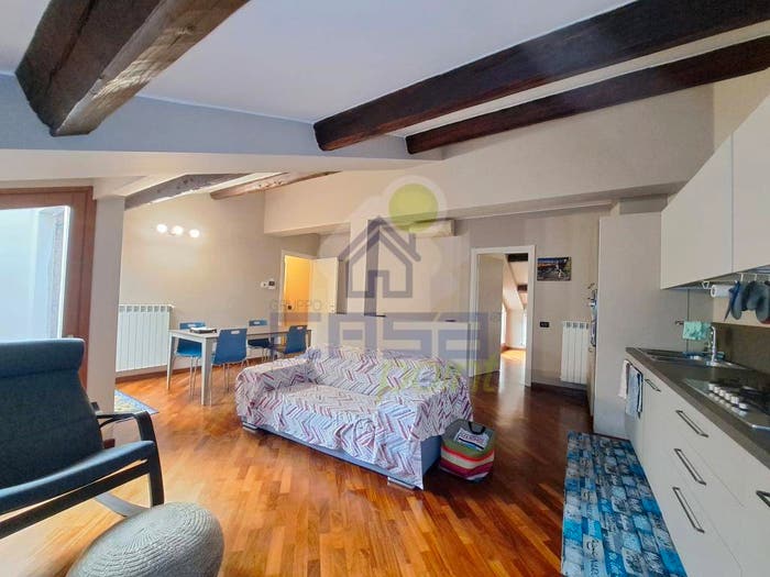 Casa trilocale in vendita in Piazza Stradivari, Centro, Cremona