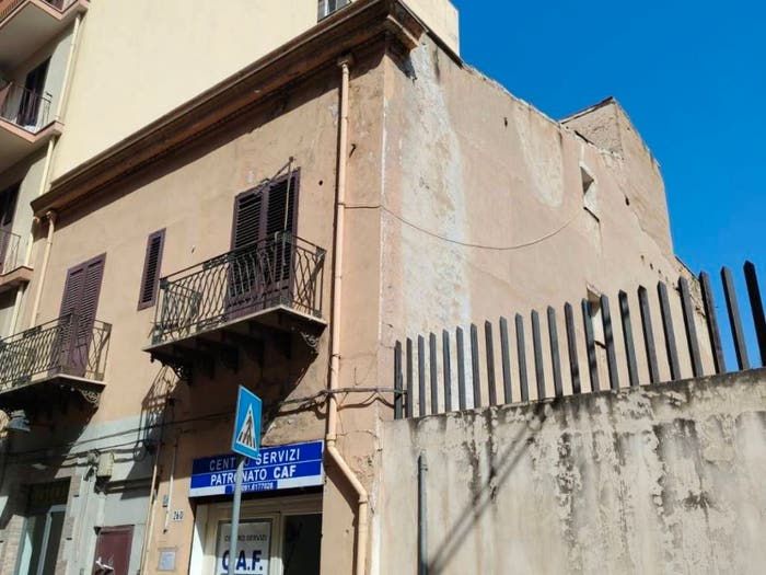 Appartamento con 6 locali in vendita in Via Oreto, Oreto Perez, Palermo