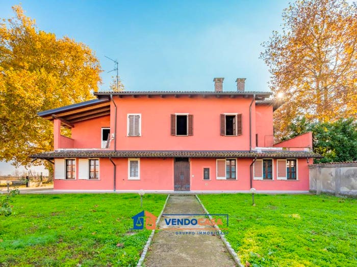 Casa con 6 locali in vendita in Via Costanzana, Asigliano Vercellese