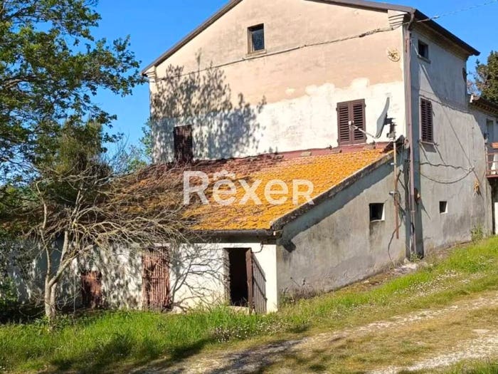 Casa quadrilocale in vendita in Via San Bartolo, Corinaldo
