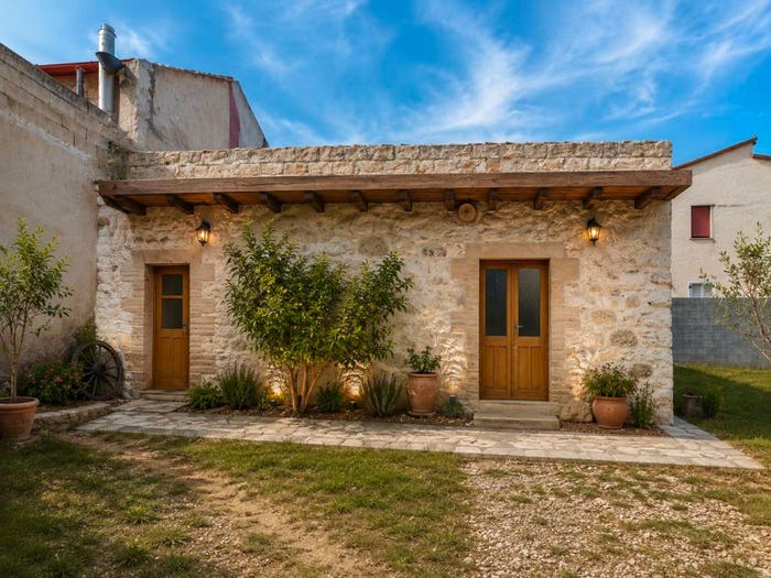 Casa con 5 locali in vendita in Pimentel