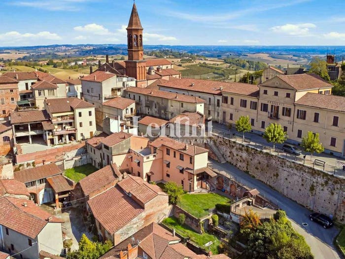 Casa con 6 locali in vendita in Via San Giuseppe, Lu, Lu e Cuccaro Monferrato