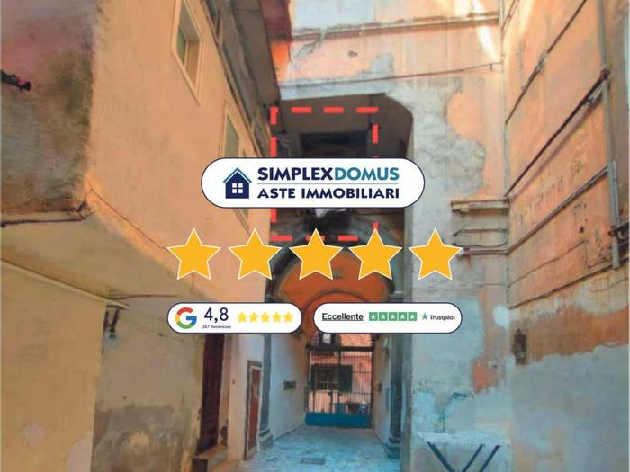 Appartamento quadrilocale in vendita in Vico Solitaria, Santa Lucia, Napoli
