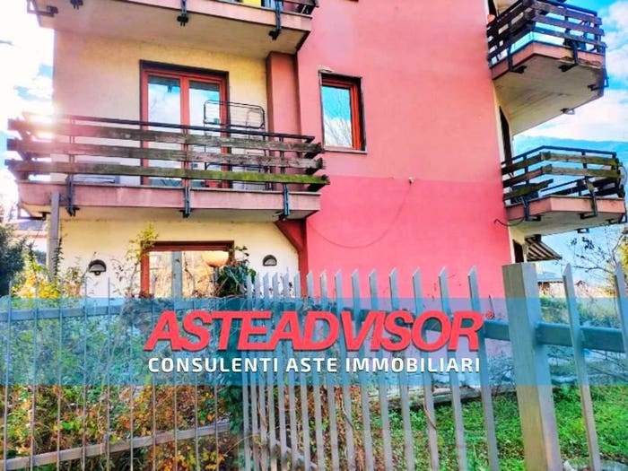 Appartamento con 6 locali in vendita in Via Monsignore Alliod, Centro, SaintVincent
