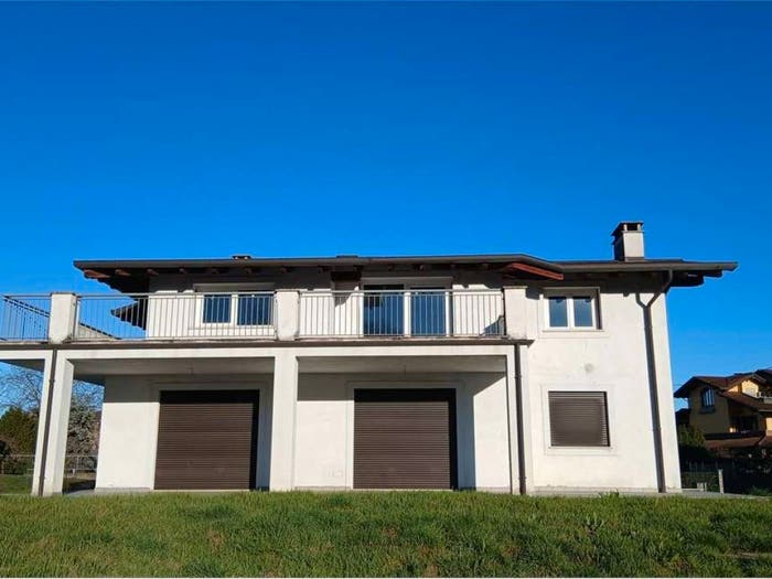 Casa con 6 locali in vendita in Via Novara, Centro, Borgomanero