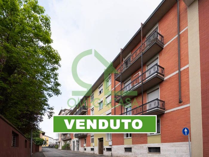 Appartamento trilocale in vendita in Via Padre Carlo d'Abbiategrasso, Centro, Casalpusterlengo