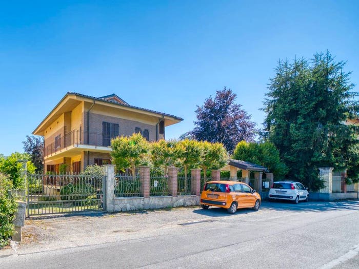 Appartamento con 6 locali in vendita in Via Raffaello Sanzio, San Bernardino, Trana