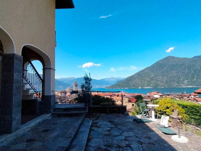 Casa con 6 locali in vendita in Casali al Roccolo, Centro, Cannobio