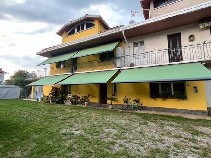 Casa con 5 locali in vendita in Via Giuseppe Garibaldi, Centro, Ferno
