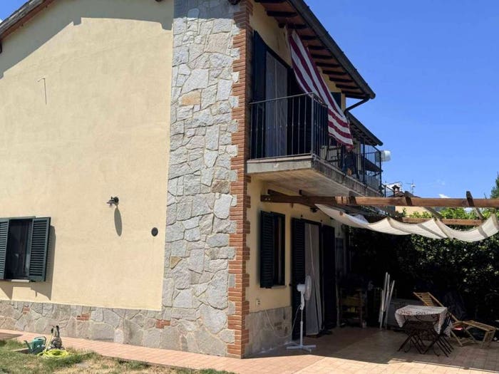 Appartamento quadrilocale in vendita in Borghetto, Centro, Castiglione del Lago
