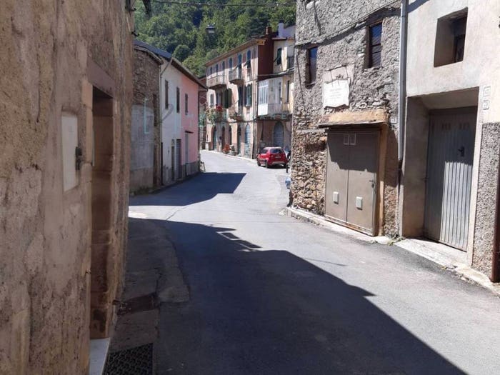 Casa trilocale in vendita in via Chiapparo, Ponti, Pornassio