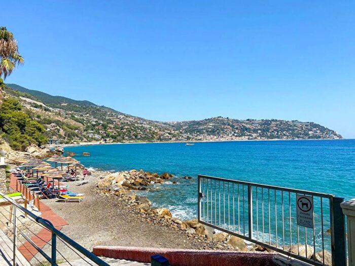 Appartamento bilocale in vendita in Via Madonna Della Ruota SNC, Arziglia Madonna della Ruota, Bordighera