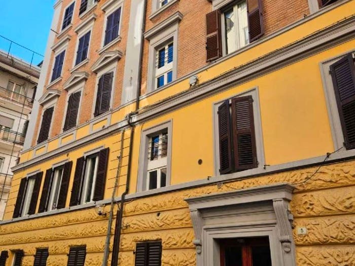 Appartamento con 5 locali in vendita in viale DELLA VITTORIA, Cavour, Ancona