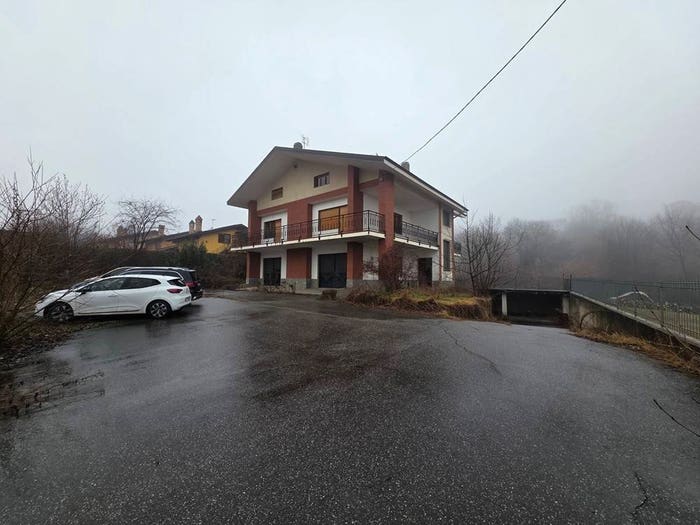 Appartamento con 5 locali in vendita in Giaveno